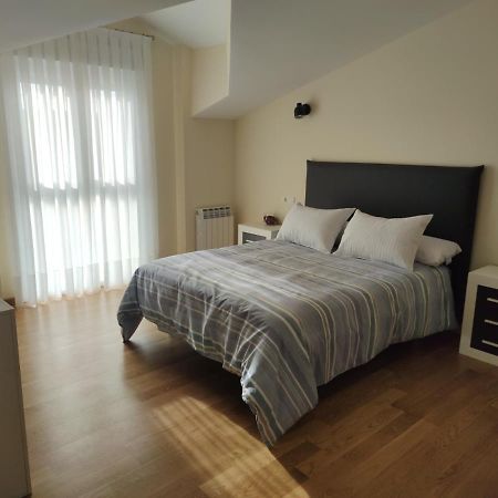 Chalet Con Amplio Jardin 卡萨拉雷纳 外观 照片