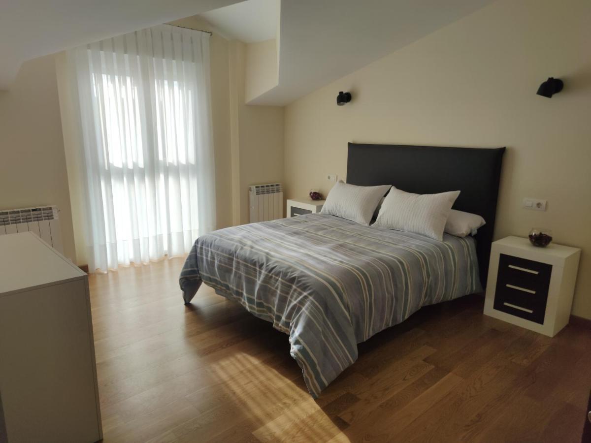 Chalet Con Amplio Jardin 卡萨拉雷纳 外观 照片
