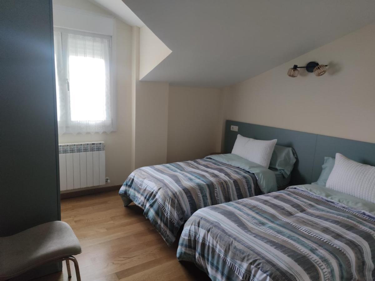 Chalet Con Amplio Jardin 卡萨拉雷纳 外观 照片